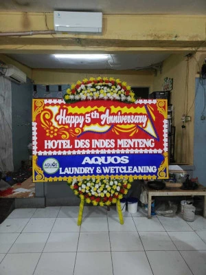 Papan Bunga di Tangkisan Bayan